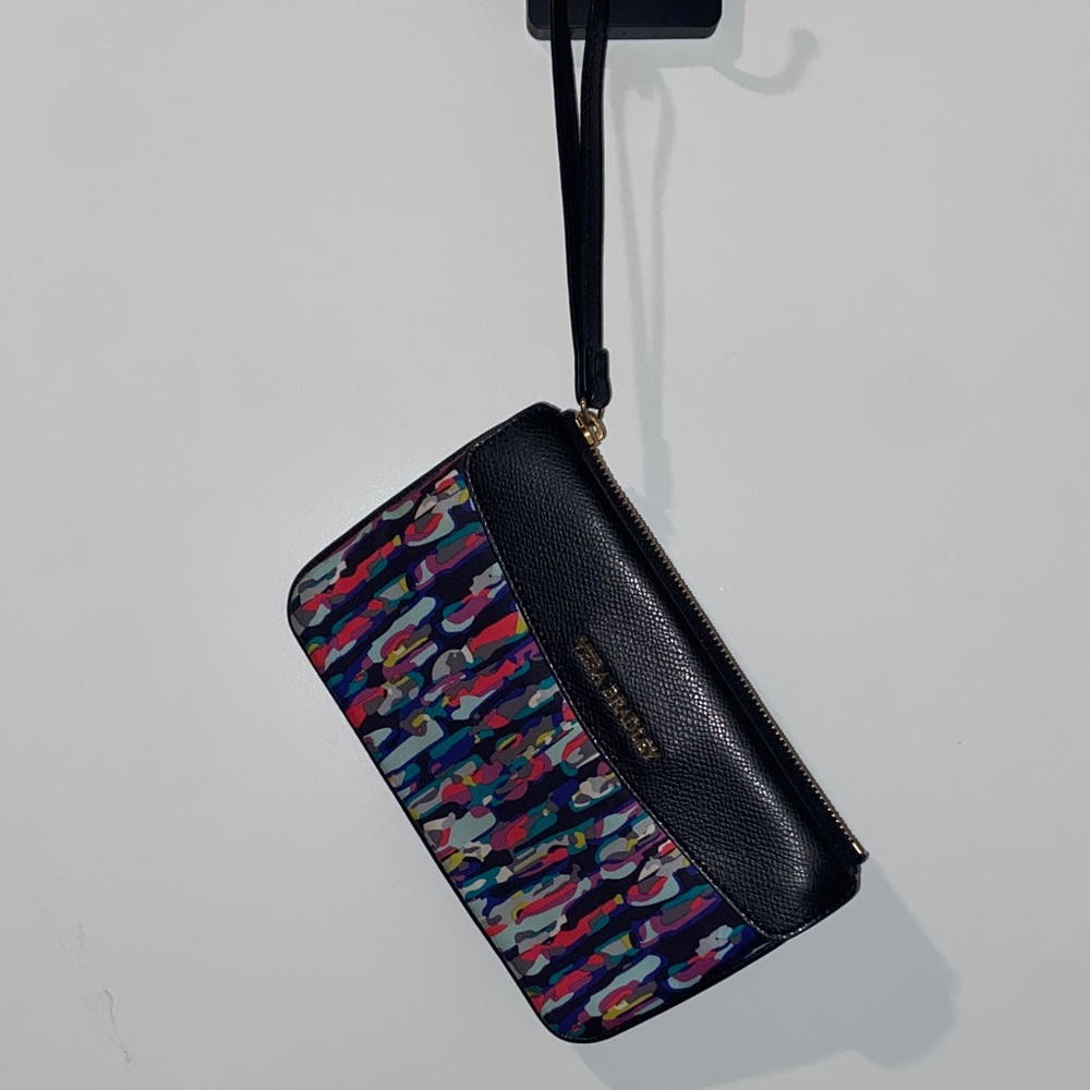 Vera Bradley Stylish Black and Multicolor Women's Clutch